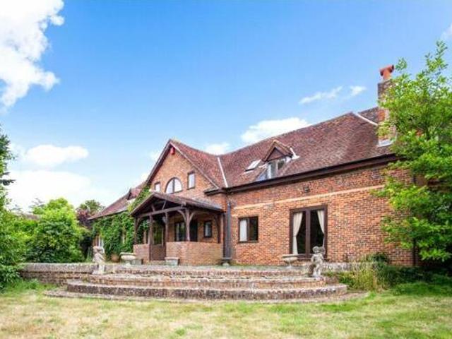 House for sale in Sedgwick, Horsham