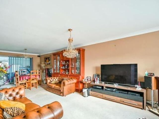 House for sale in Greater London