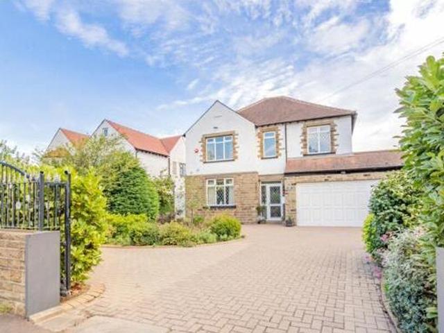 House for sale in Hillhouse, Huddersfield
