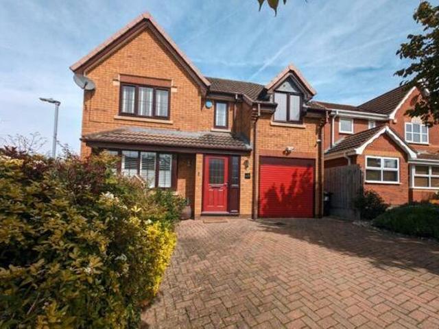 House for sale in Northampton, Northamptonshire