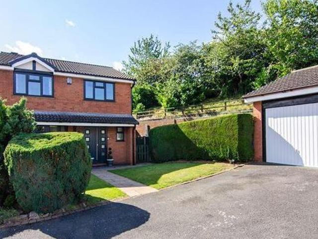 House for sale in Chase Terrace, Lichfield