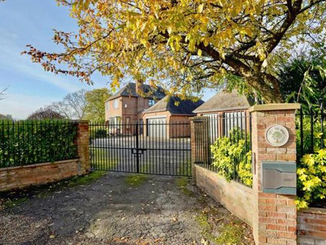 House for sale in Huntingdon