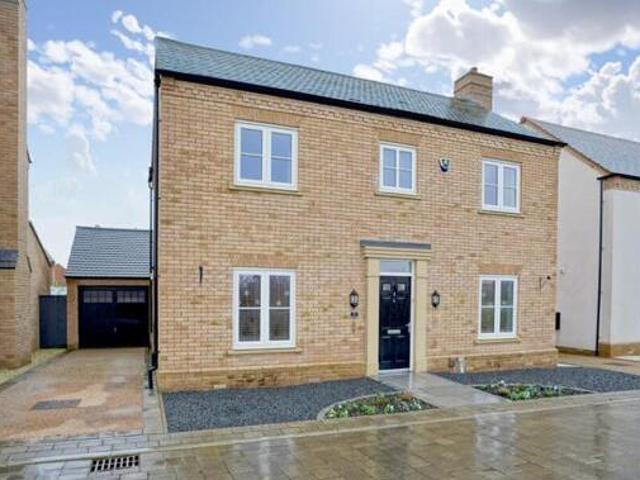 House for sale in Huntingdon