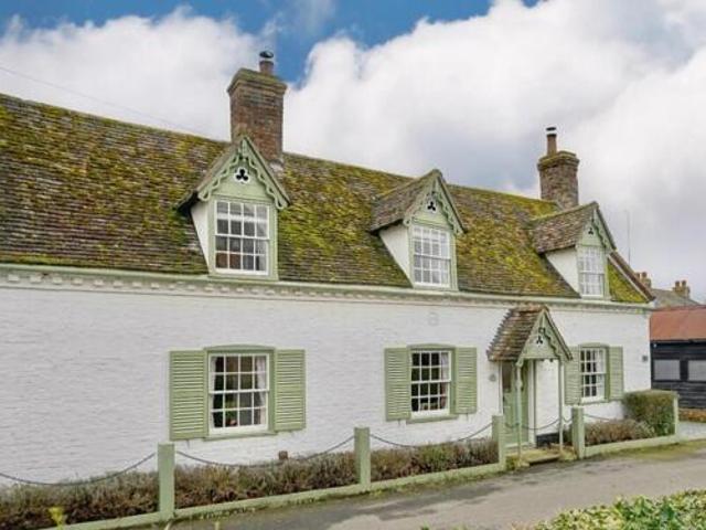 House for sale in Huntingdon