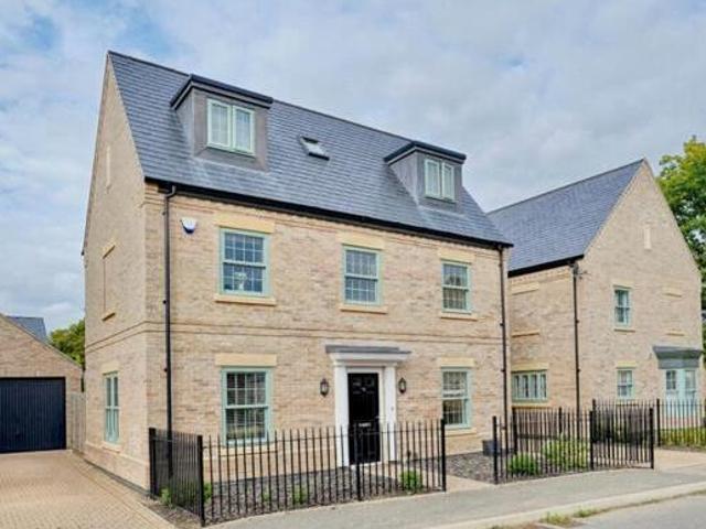 House for sale in Huntingdon