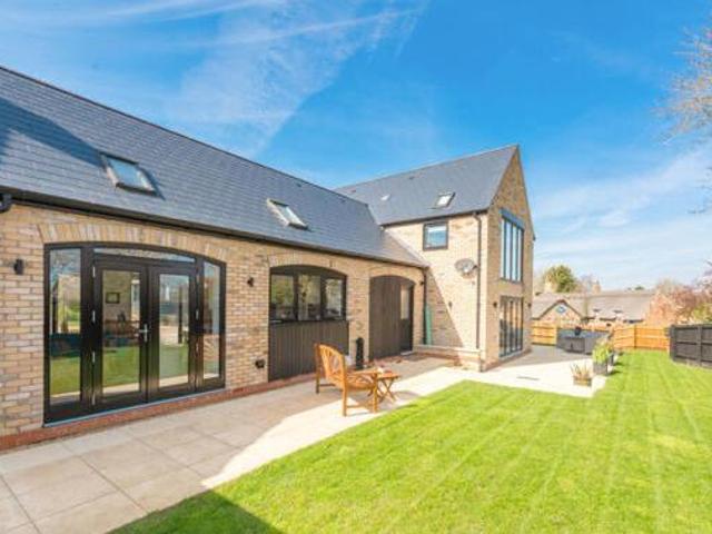House for sale in Huntingdon