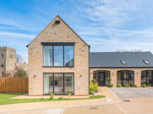 House for sale in Huntingdon