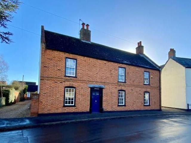 House for sale in Huntingdon