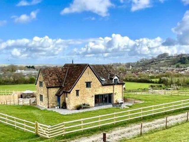 House for sale in Ilminster, Somerset