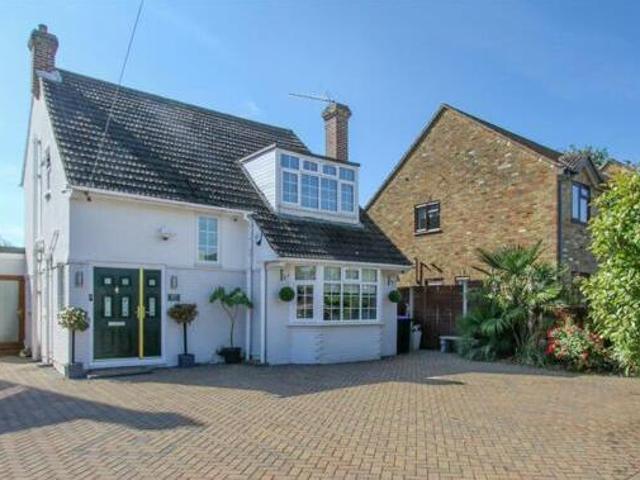 House for sale in Iver