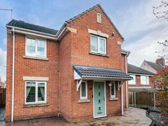 House for sale in Barnsley, South Yorkshire
