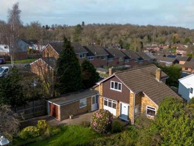 House for sale in Mill End, Green Close