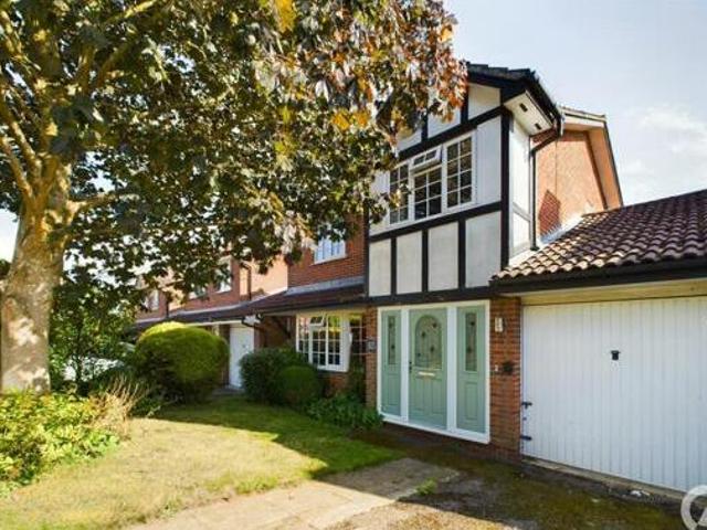 House for sale in Brambleside, Kettering