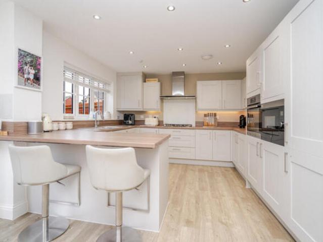 Farm for sale in Monkston, Milton Keynes