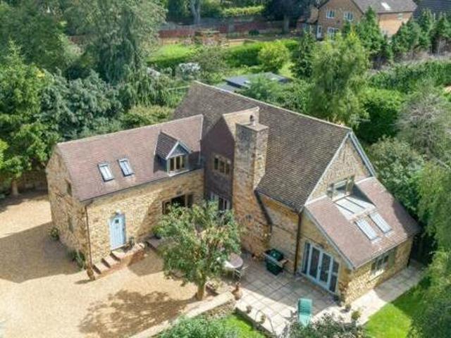 House for sale in Northampton, Northamptonshire