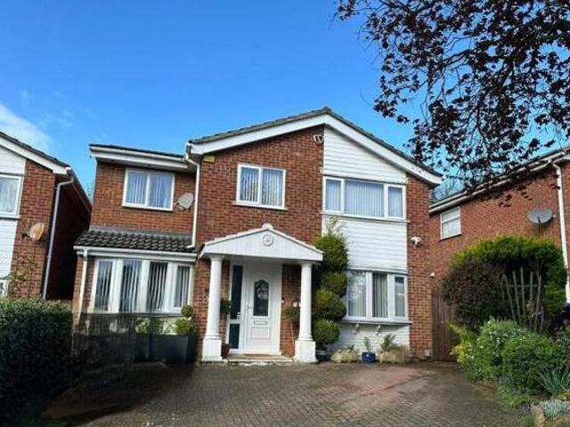 House for sale in Northampton, Northamptonshire