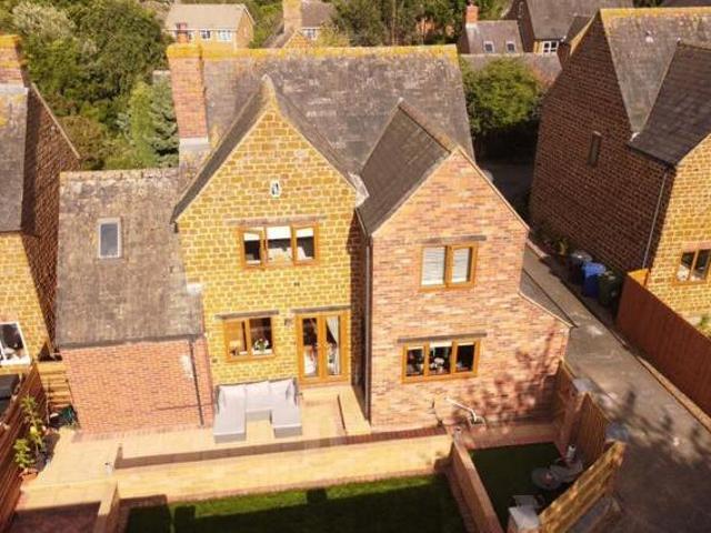 House for sale in Lyons, Greater London