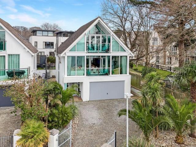 Farm for sale in Lilliput