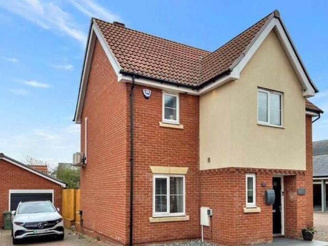 House for sale in Noak Hill, Essex