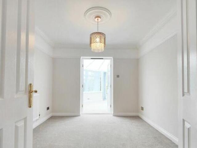 House for sale in Bulk, Bare