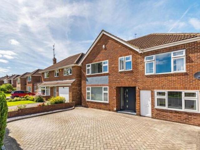 House for sale in Swindon