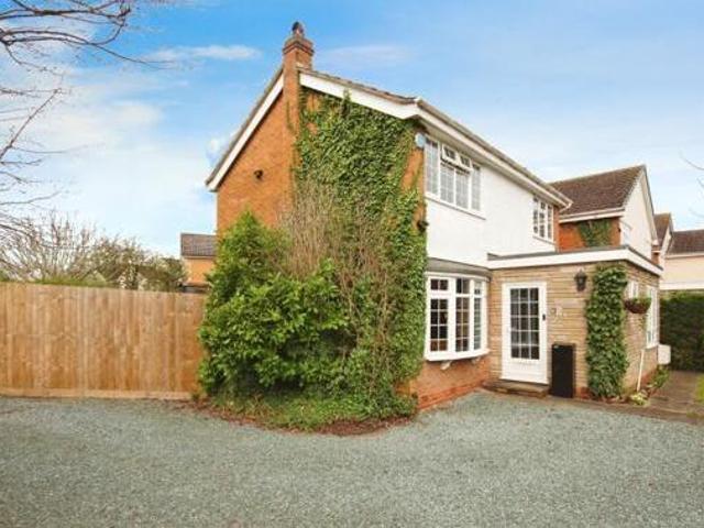 House for sale in Milverton, Warwick