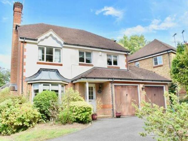 House for sale in Pachesham Park, Surrey