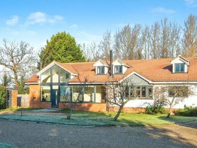 House for sale in Pachesham Park, Surrey