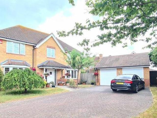 House for sale in Lee-on-the-Solent, Middlecroft