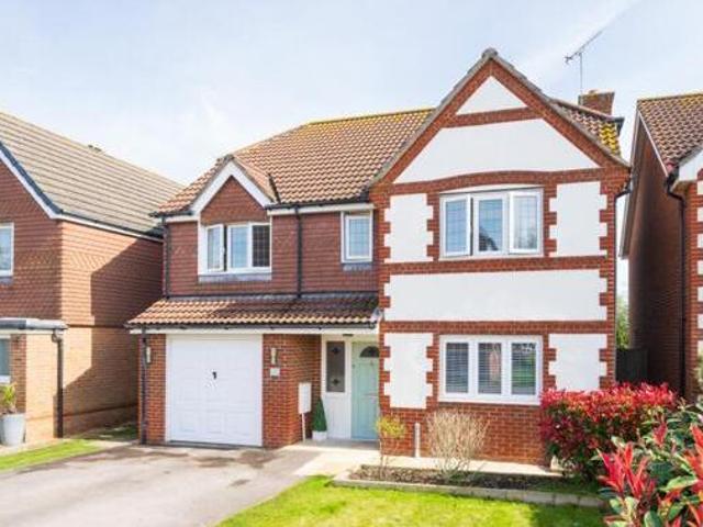 House for sale in Lee-on-the-Solent, Middlecroft