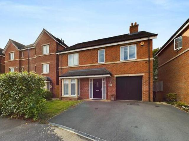 House for sale in Austhorpe, West Yorkshire
