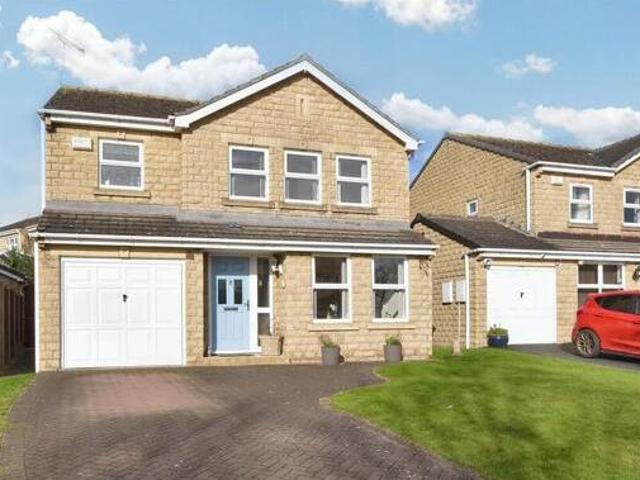 House for sale in New Farnley, West Yorkshire