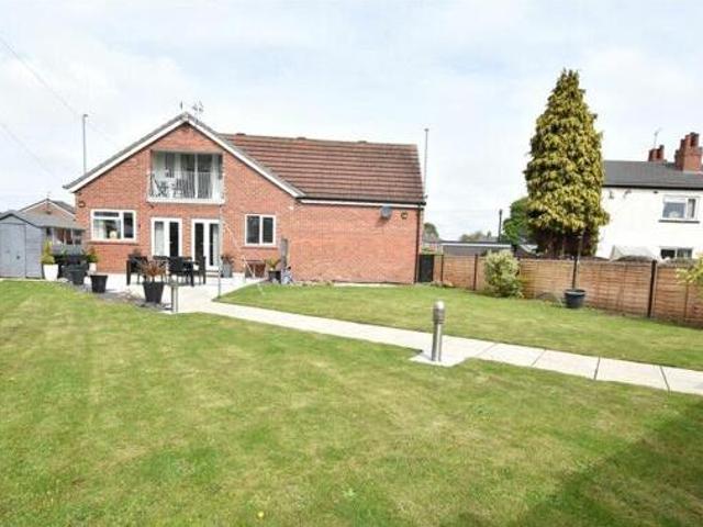 House for sale in Austhorpe, West Yorkshire