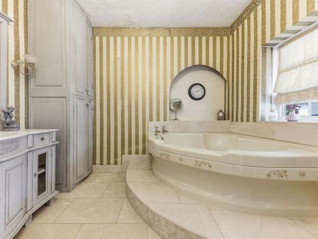 Farm for sale in Bramhope, West Yorkshire