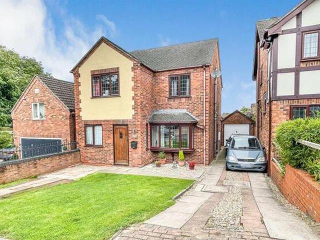 House for sale in Kingsley Moor, Staffordshire