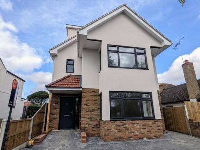 House for sale in Alton Barnes, Essex