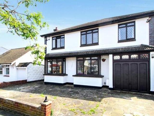 House for sale in Leigh-on-sea