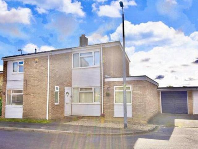 House for sale in Leighton-Linslade, Leighton Buzzard