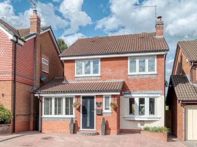 House for sale in Bromsgrove, Worcestershire