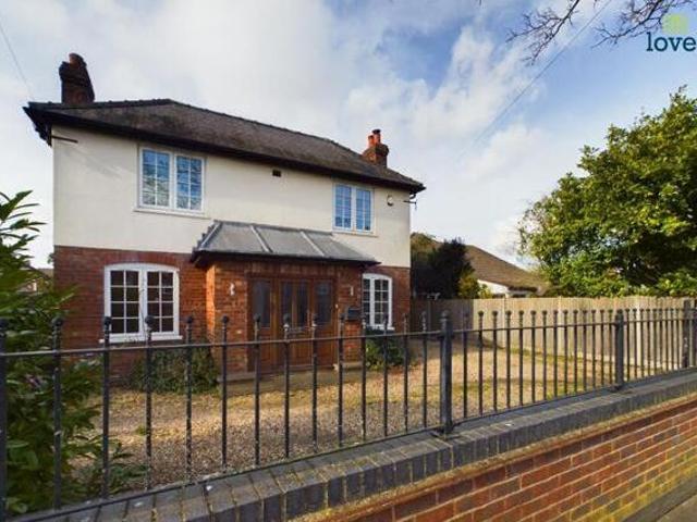 House for sale in Ermine East, Brayford