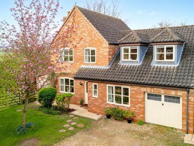 House for sale in Brayford, Lincolnshire