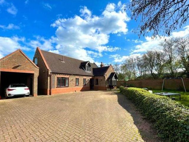 House for sale in Brayford, Lincolnshire