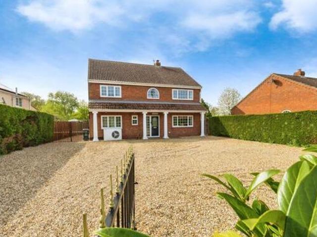 House for sale in Brayford, Lincolnshire