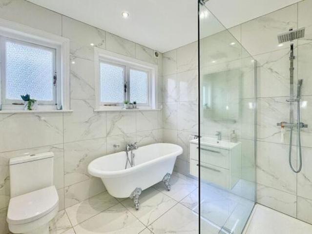 Farm for sale in Bournemouth, Bournemouth, Christchurch and Poole