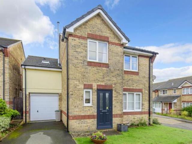 House for sale in Lamellion, Cornwall