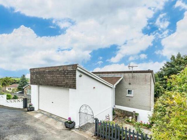House for sale in Lamellion, Cornwall