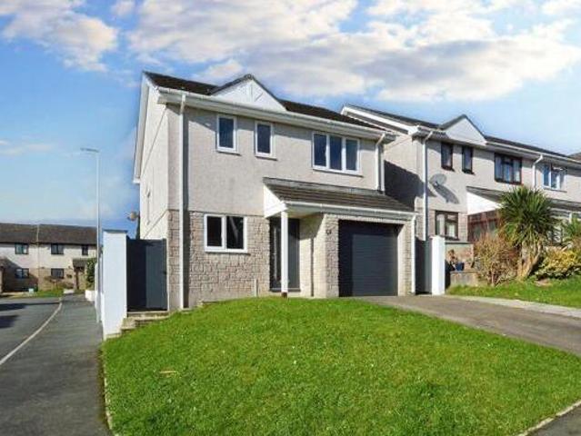 House for sale in Lamellion, Cornwall