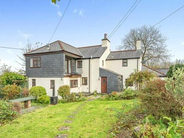 House for sale in Lamellion, Cornwall