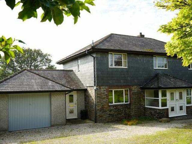 House for sale in Lamellion, Cornwall