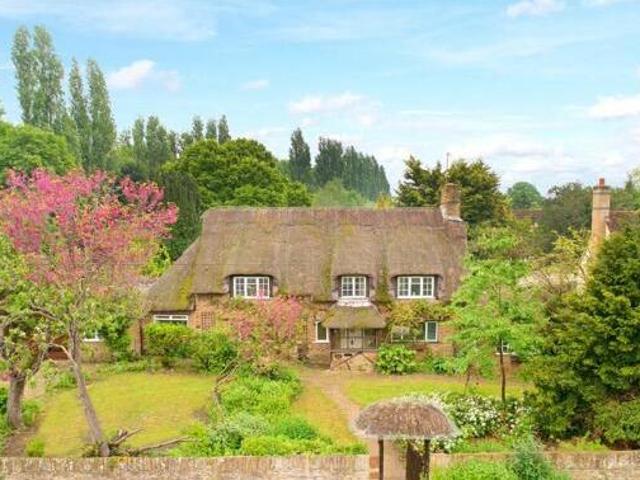House for sale in Northampton, Northamptonshire
